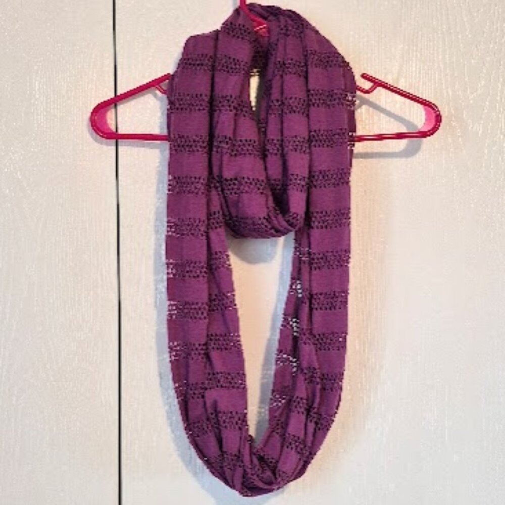 Women's purple infinity circled loop scarf with small eyelets
